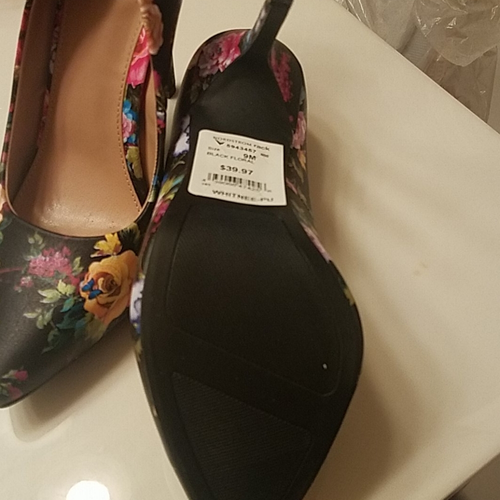 Shoes - Picture 3 of 3